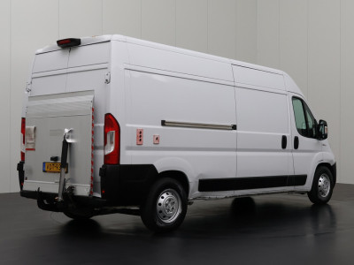 Fiat Ducato 2.3 MultiJet 150PK L3H2 Koelauto | Laadklep | Navigatie | Camera | 3-Persoons | Airco | Cruise foto 2