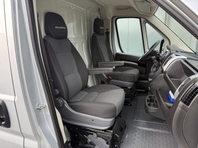 Fiat Ducato 2.3 MultiJet 161 PK AUTOMAAT / L2H2 / DHOLLANDIA LAADKLEP / AFNEEMBARE 3 TONS TREKHAAK / CAMERA / CRUISE / ECC foto 11