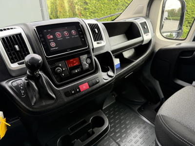Fiat Ducato 2.3 MultiJet 161 PK AUTOMAAT / L2H2 / DHOLLANDIA LAADKLEP / AFNEEMBARE 3 TONS TREKHAAK / CAMERA / CRUISE / ECC foto 16