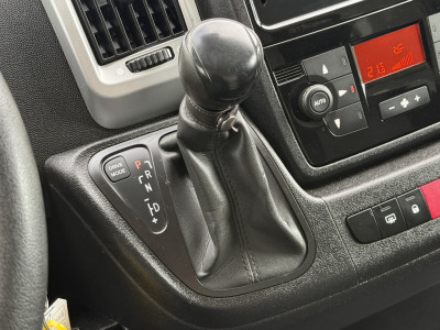 Fiat Ducato 2.3 MultiJet 161 PK AUTOMAAT / L2H2 / DHOLLANDIA LAADKLEP / AFNEEMBARE 3 TONS TREKHAAK / CAMERA / CRUISE / ECC foto 21