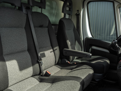 Fiat Ducato 2.3 MultiJet Bakwagen met laadklep | 141 PK | Euro 6 | Cruise | Camera | Airco | Navigatie 12