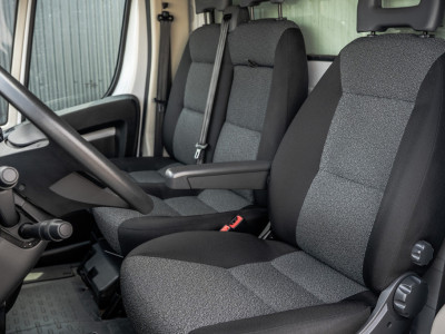 Fiat Ducato 2,3 140PK | Bakwagen met laadklep | 3-Zits | LED | Cruise | Airco foto 11
