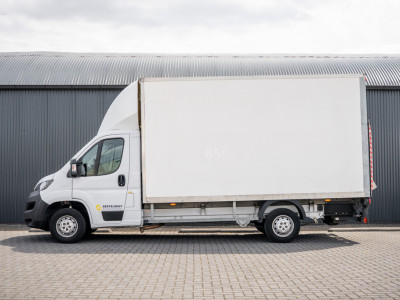 Fiat Ducato 2,3 140PK | Bakwagen met laadklep | 3-Zits | LED | Cruise | Airco foto 5
