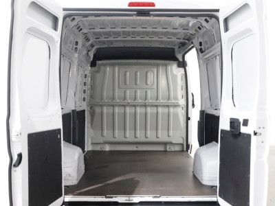 Fiat Ducato 30 2.2 MultiJet 120pk L2H2 Airco/PDC 02-2023 foto 3