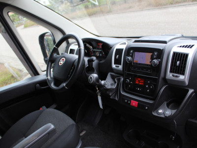 Fiat Ducato 30 2.3 MultiJet 120PK Euro6 L2H2 Buscamper - VanCubic Premium - Nieuwe camper inrichting! 12