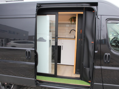 Fiat Ducato 30 2.3 MultiJet 120PK Euro6 L2H2 Buscamper - VanCubic Premium - Nieuwe camper inrichting! 14
