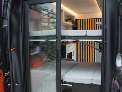 Fiat Ducato 30 2.3 MultiJet 120PK Euro6 L2H2 Buscamper - VanCubic Premium - Nieuwe camper inrichting! 3