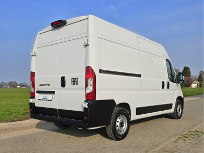 Fiat Ducato 35 2.2 MultiJet L2H2 - 140 Pk - Euro 6 - Groot Scherm - Navi - ParkeerCamera - Airco - Cruise Control foto 8