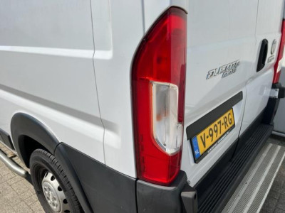 Fiat Ducato 35H 2.3 MultiJet L2H2 , 18, NAVI, CAMERA, AIRCO EN EEN NIEUWE APK ! foto 17