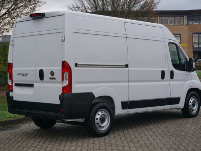 Fiat Ducato Maxi 35 2.2 140PK L2H2 BPM VRIJ!! Apple CP / Android A, Camera, Cruise, 270° Deur!! NR. J01* foto 4