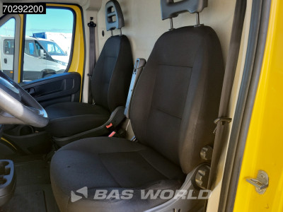 Fiat Ducato 140pk Automaat L2H2 Airco Camera Parkeersensoren Uconnect-display APK 04-2026 Euro6 L2 11m3 Airco foto 11