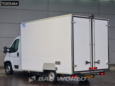 Fiat Ducato 150pk Koelwagen Zijdeur Carrier Xarios 350 230v-stekker Achterdeuren Airco Euro6 Bakwagen Gekoeld Kühl Kühler Kühlwagen Kühlkoffer Airco foto 2