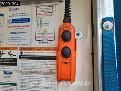 Fiat Ducato 160PK Laadklep Bakwagen Airco Cruise Camera Uconnect-display DHollandia Euro6 Meubelbak Koffer 21m3 Airco Cruise control foto 8