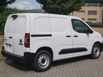 Fiat E-Doblò L1 50 kWh Plus BPM VRIJ Climate, Navi, Camera, Betimmering, 2x Schuifdeur!! NR. B494* foto 4