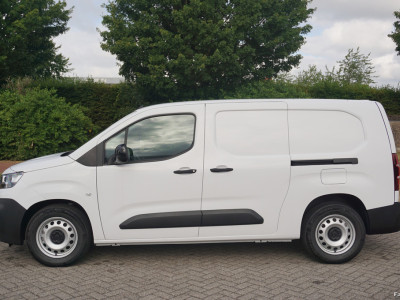 Fiat E-Doblò L2 50 kWh Plus BPM VRIJ Climate, Navi, Camera, Betimmering, 2x Schuifdeur!! NR. J572* foto 2