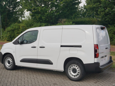 Fiat E-Doblò L2 50 kWh Plus BPM VRIJ Climate, Navi, Camera, Betimmering, 2x Schuifdeur!! NR. J572* foto 3