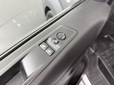 Fiat Scudo 2.0 Diesel 145PK Automaat XXL Imperiaal | Trekhaak | Navigatie | Camera | Multimedia | 3-Zits | Airco | Cruise foto 8