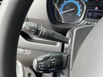 Fiat e-Scudo L3H1 75 kWh 6