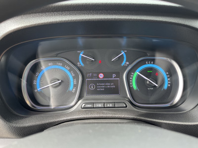 Fiat e-Scudo L3H1 75 kWh 8