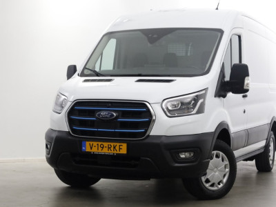 Ford E-Transit 350 L2H2 68 kWh 269pk Trend 100% Elektrisch LED/ACC/Snellader 115kW SOH 98,1% 04-2024