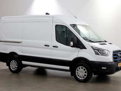 Ford E-Transit 350 L2H2 68 kWh 269pk Trend 100% Elektrisch LED/ACC/Snellader 115kW SOH 98,1% 04-2024 foto 12