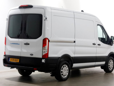 Ford E-Transit 350 L2H2 68 kWh 269pk Trend 100% Elektrisch LED/ACC/Snellader 115kW SOH 98,1% 04-2024 foto 2