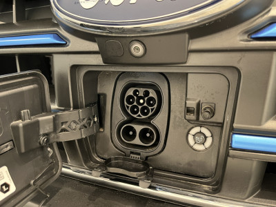 Ford E-Transit 390 (3500 kg) L2H2 Trend 68 kWh / 100% Elektrisch !! / Airco / Cruise Control / CarPlay / 360 Camera / Navigatie / 3-Zits / 622 KM !! foto 13