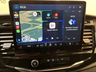 Ford E-Transit 390 (3500 kg) L2H2 Trend 68 kWh / 100% Elektrisch !! / Airco / Cruise Control / CarPlay / 360 Camera / Navigatie / 3-Zits / 622 KM !! foto 9