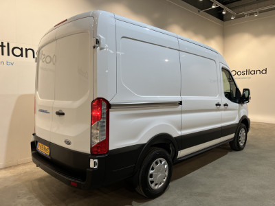 Ford E-Transit 390 (3500 kg) L2H2 Trend 68 kWh / 100% Elektrisch !! / Airco / Cruise Control / CarPlay / PDC / Navigatie / 3-Zits / 1.135 KM !! foto 19