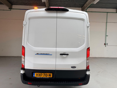 Ford E-Transit SERVICEWAGEN ELEKTRISCH AUTOMAAT 350 L2H2 Trend 68 kWh BOTT INRICHTING, V230 OMVORMER, RIJKLAARPRIJS! foto 6