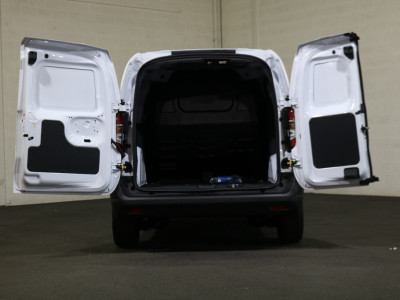 Ford E-Transit Courier 44 kWh Limited Winterpakket 11