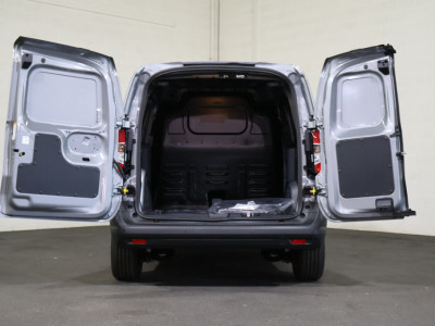 Ford E-Transit Courier 44 kWh Limited Winterpakket 12