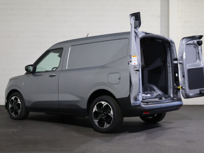 Ford E-Transit Courier 44 kWh Limited Winterpakket 13