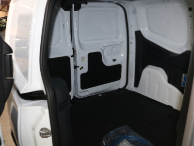 Ford E-Transit Courier 44 kWh Limited Winterpakket 16