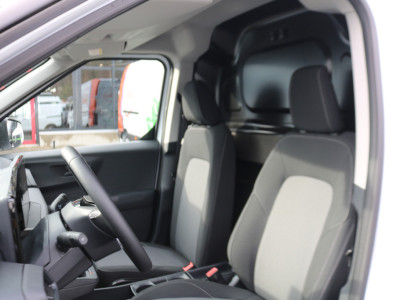 Ford E-Transit Courier 44 kWh Limited Winterpakket 2