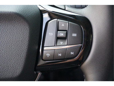 Ford E-Transit Courier Limited 44 kWh 136PK Automaat Airco | Cruise | Apple CP-Android | Trekhaak foto 15