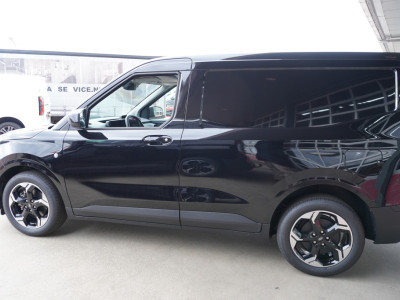 Ford E-Transit Courier Limited 44 kWh 136PK Automaat nr. V008 | Airco | Cruise | Apple CP-Android | Trekhaak foto 8