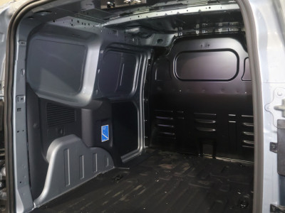 Ford E-Transit Courier Limited 44 kWh Airco foto 13