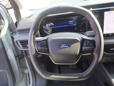 Ford E-Transit Courier Limited 44 kWh Navigatie Airco foto 16