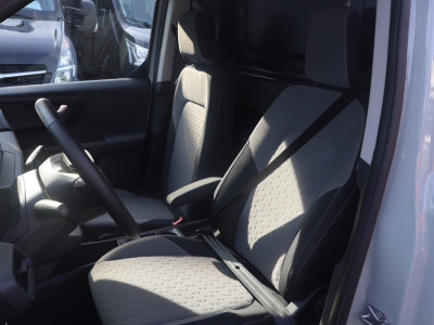 Ford E-Transit Courier Limited 44 kWh Navigatie Airco foto 2