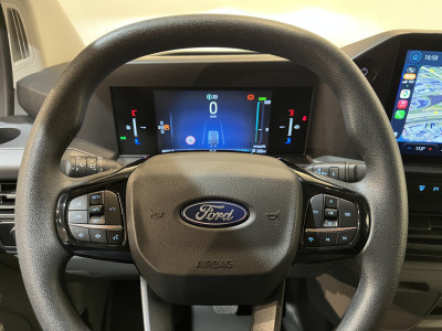 Ford E-Transit Cust. 320 L1H1 Trend 65 kWh / 100% Elektrisch !! / Airco / Cruise Control / CarPlay / Camera / LED / 9.650 KM !! foto 11