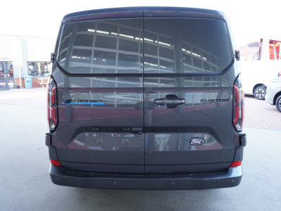 Ford E-Transit Cust. 320 L2H1 Limited 71 kWh 160KW/180PK Dubbelcab. Automaat nr. V085 | Airco | Adap.Cruise | Navi | 360 Camera | Schuifdeur L+R foto 6