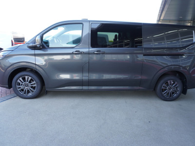 Ford E-Transit Cust. 320 L2H1 Limited 71 kWh 160KW/180PK Dubbelcab. Automaat nr. V085 | Airco | Adap.Cruise | Navi | 360 Camera | Schuifdeur L+R foto 8