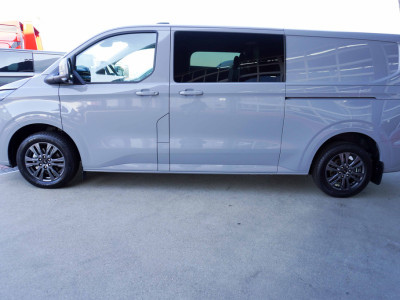 Ford E-Transit Cust. 320 L2H1 Limited 71 kWh 160KW/180PK Dubbelcab. Automaat nr. V086 | Airco | Adap.Cruise | Navi | 360 Camera | Schuifdeur L+R foto 9