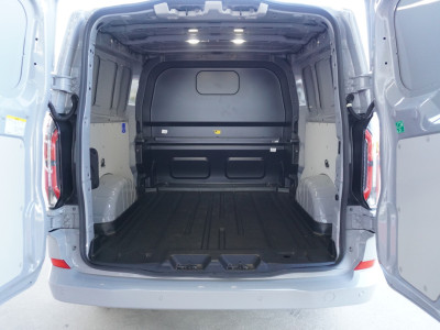 Ford E-Transit Cust. 320 L2H1 Limited 71 kWh 160KW/218PK Dubbelcab. Automaat nr. V086 | Airco | Adap.Cruise | Navi | 360 Camera | Schuifdeur L+R foto 16