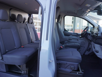 Ford E-Transit Cust. 320 L2H1 Limited 71 kWh 160KW/218PK Dubbelcab. Automaat nr. V086 | Airco | Adap.Cruise | Navi | 360 Camera | Schuifdeur L+R foto 17