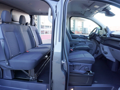 Ford E-Transit Cust. 320 L2H1 Limited 71 kWh 160KW/ 218pk Dubbelcab. Automaat nr. V085 | Airco | Adap.Cruise | Navi | 360 Camera | Schuifdeur L+R foto 15