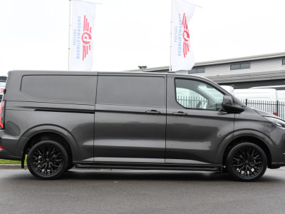 Ford E-Transit Cust. 340 L2H1 Limited 65 kWh PB Edition Virtual, Adaptieve Cruise, Camera, Carplay, Stoelverwarming, LED, 218pk, NAVI, Uniek! 10