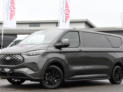 Ford E-Transit Cust. 340 L2H1 Limited 65 kWh PB Edition Virtual, Adaptieve Cruise, Camera, Carplay, Stoelverwarming, LED, 218pk, NAVI, Uniek! 4