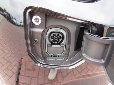 Ford E-Transit Cust. 340 L2H1 Limited 71 kWh 218PK Automaat nr. V086 | Airco | Adap.Cruise | Navi | camera 12